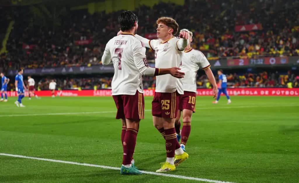 فيرناندو لورينتي يكشف لـ توقعاته لـ كأس العالم 2026